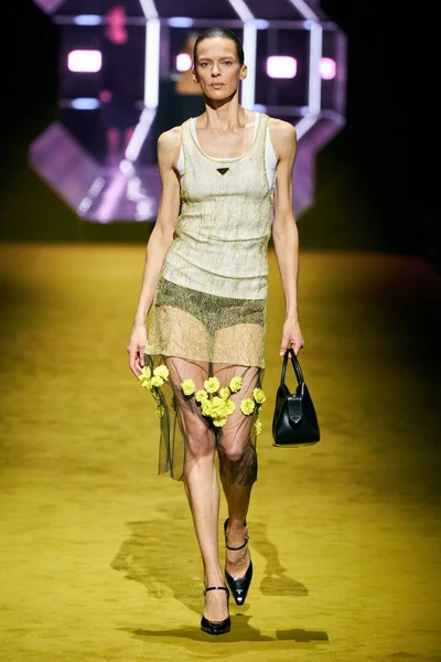 Look 6